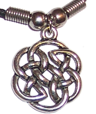 Celtic Knot Pendant (cc9)