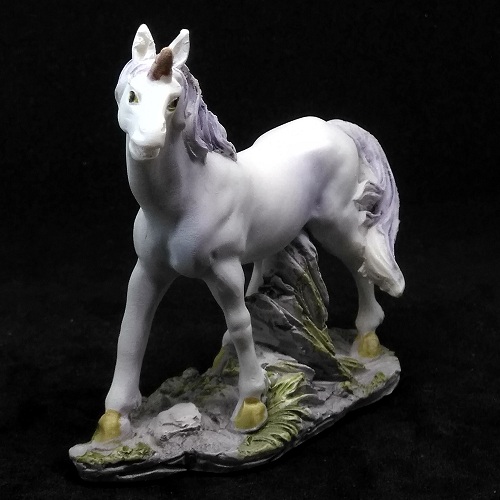 Magical Unicorn Figurine (c ) - Click Image to Close