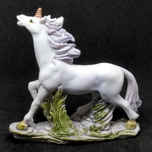 Magical Unicorn Figurine (g) - Click Image to Close